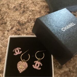Authentic CHANEL Vintage Earrings/pendents